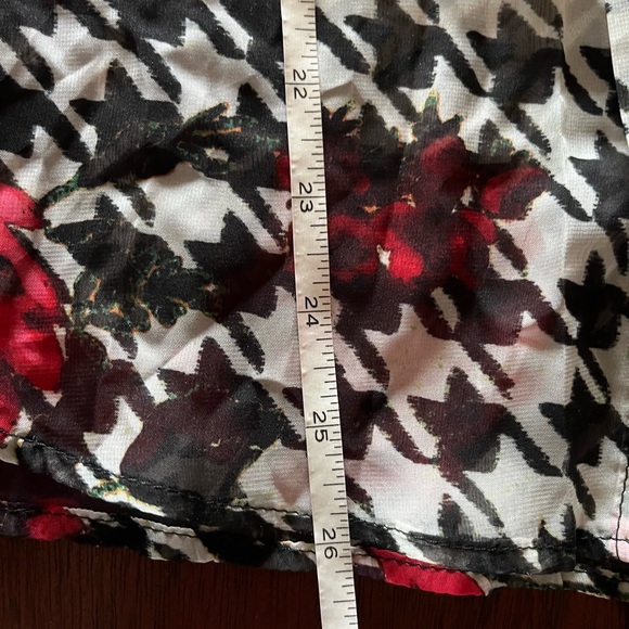 Zara NEW M black and white with red flowers bow tie shirt - Picture 9 of 11